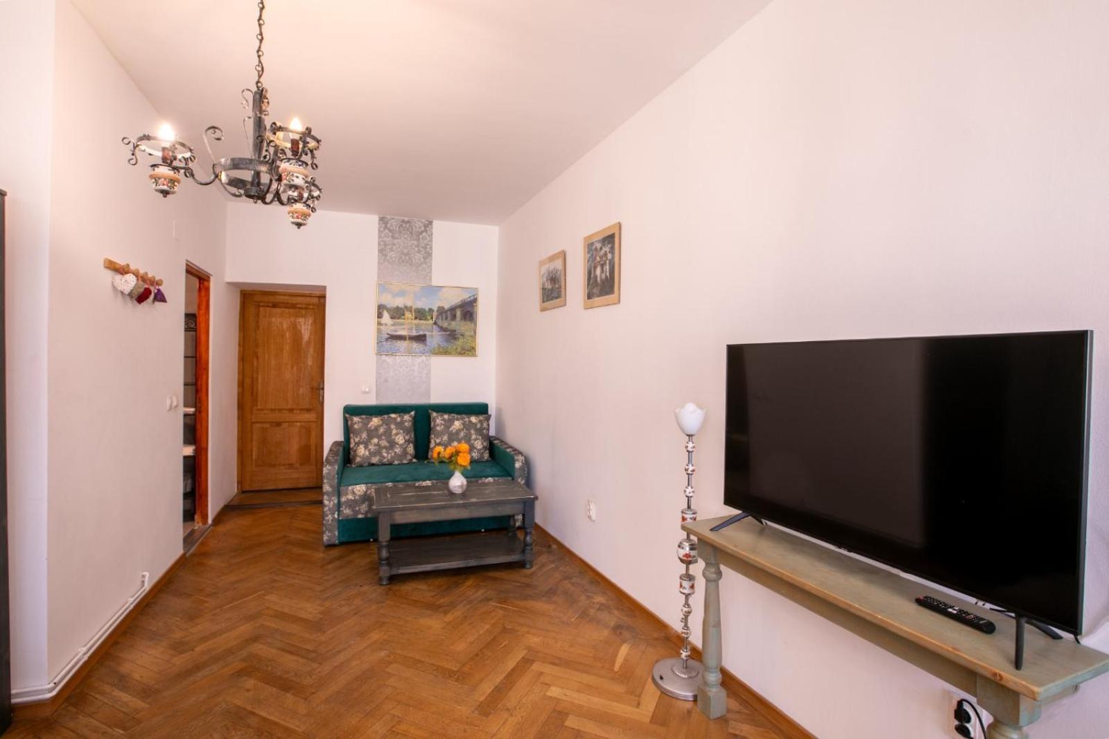 4 Rooms Piata Sfatului Braszów Zewnętrze zdjęcie