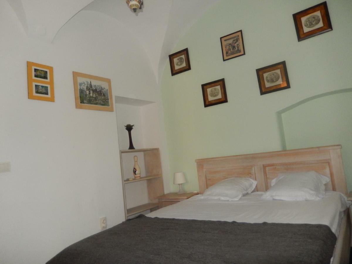4 Rooms Piata Sfatului Braszów Zewnętrze zdjęcie